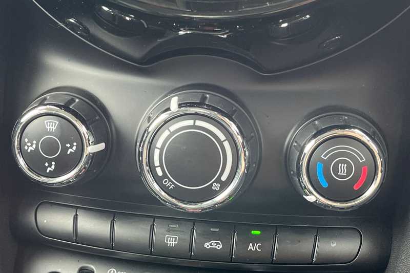 Used MINI Hatch 2019 for sale - 76204187: Photo 15