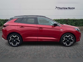 Used Vauxhall Grandland 2022 for sale - 76140724: Photo 2