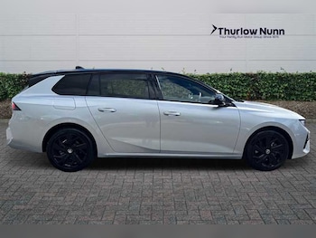 Used Vauxhall Astra 2025 for sale - 76928262: Photo