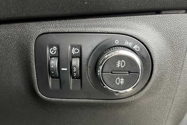 Used Vauxhall Corsa 2015 for sale - 76204283: Photo 54