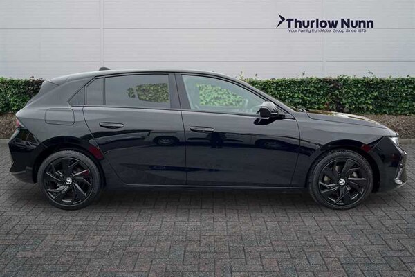 Used Vauxhall Astra 2023 for sale - 76272679: Photo 2