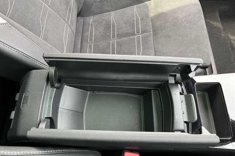 Vehicle 48