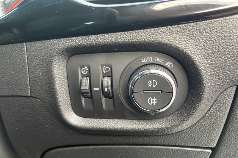 Used Vauxhall Astra 2021 for sale - 76400890: Photo 51