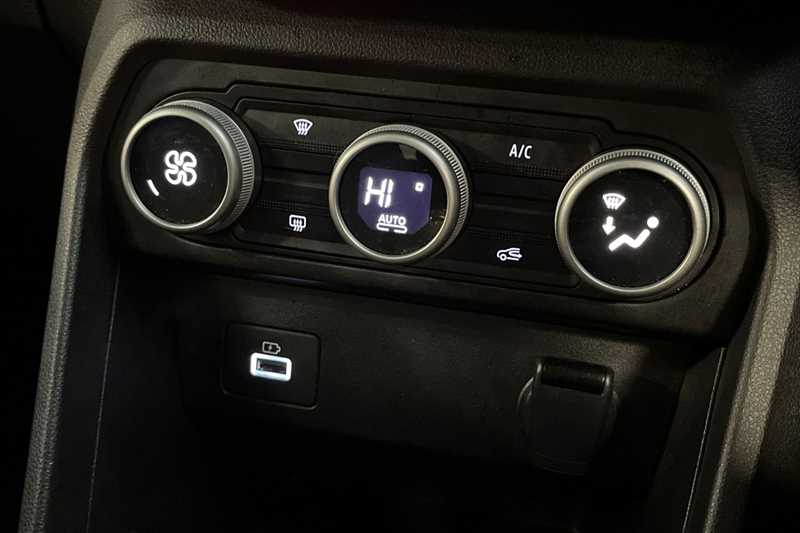 Used Dacia Sandero Stepway 2023 for sale - 77471785: Photo 15