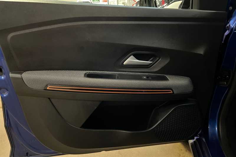 Used Dacia Sandero Stepway 2023 for sale - 77471785: Photo 27