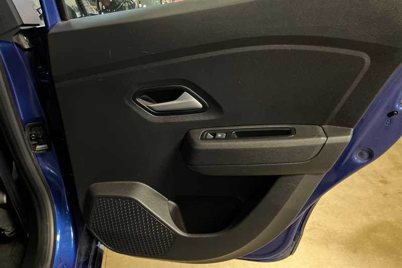 Used Dacia Sandero Stepway 2023 for sale - 77471785: Photo 44