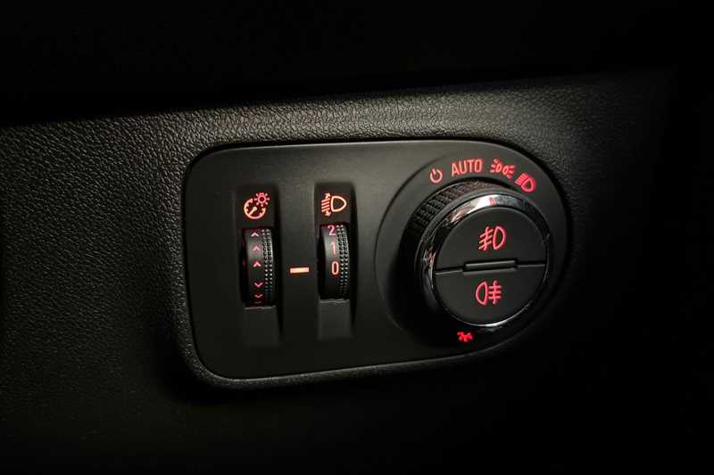 Used Vauxhall Corsa 2018 for sale - 77512807: Photo 54