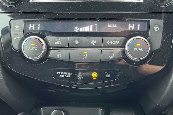 Used Nissan Qashqai 2017 for sale - 76204235: Photo 15