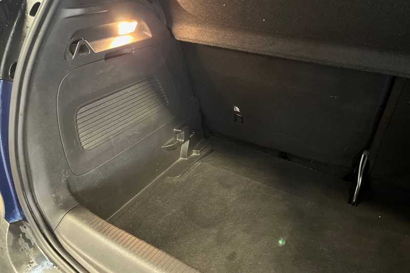 Used Vauxhall Crossland 2022 for sale - 77471670: Photo 39