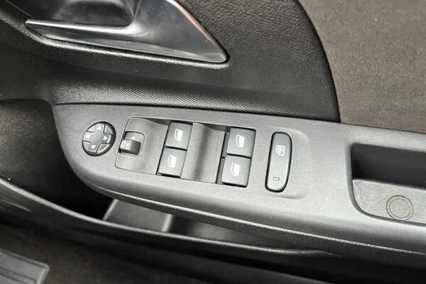Used Vauxhall Corsa 2024 for sale - 76204326: Photo 16