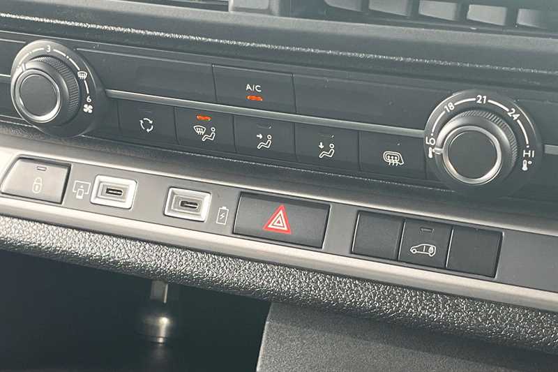 Used Vauxhall Vivaro 2025 for sale - 77146446: Photo 15