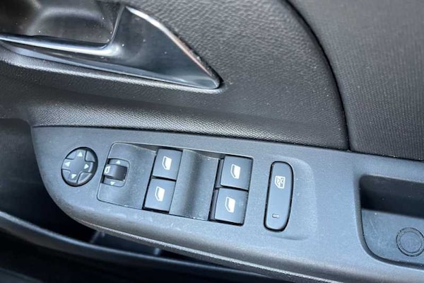 Used Vauxhall Corsa 2022 for sale - 76204252: Photo 16