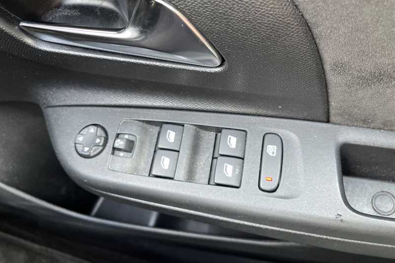 Used Vauxhall Corsa 2023 for sale - 76328448: Photo 16