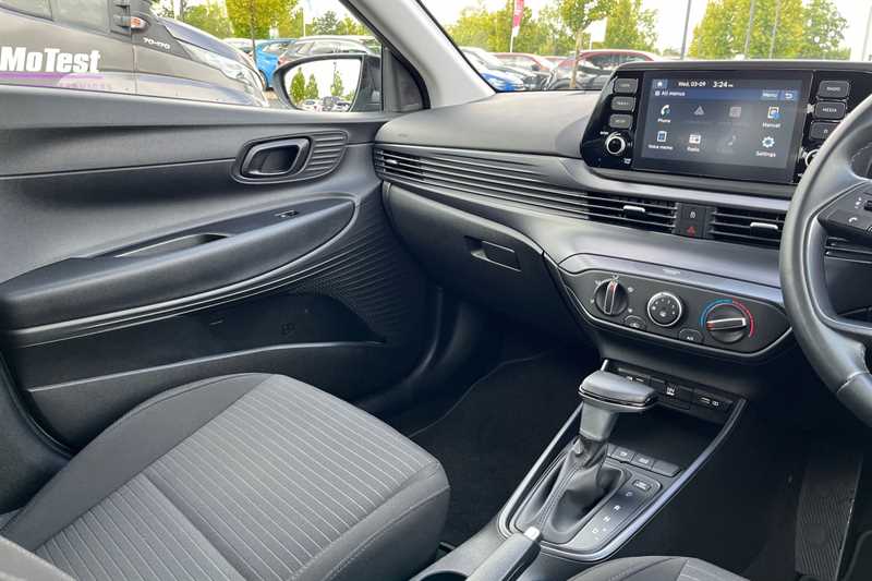 Used Hyundai i20 2023 for sale - 76204408: Photo 14