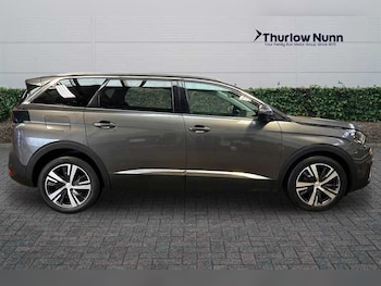 Used Peugeot 5008 2018 for sale - 77513102: Photo