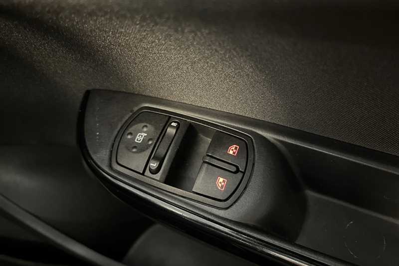 Used Vauxhall Corsa 2018 for sale - 77526434: Photo 16