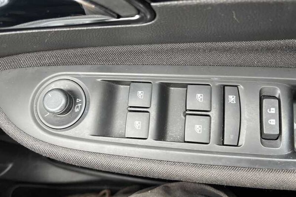 Used Vauxhall Mokka X 2018 for sale - 76204366: Photo 16