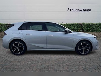 Used Vauxhall Astra 2025 for sale - 76928258: Photo