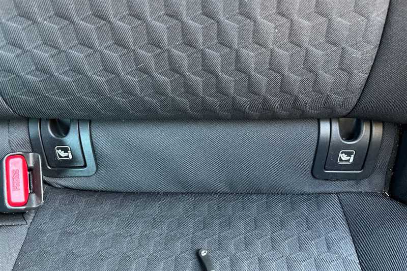 Used Toyota Yaris 2021 for sale - 77146715: Photo 32