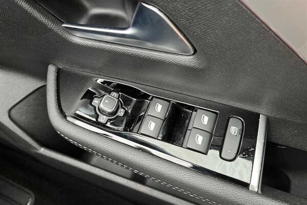 Used Vauxhall Astra 2024 for sale - 76261912: Photo 16