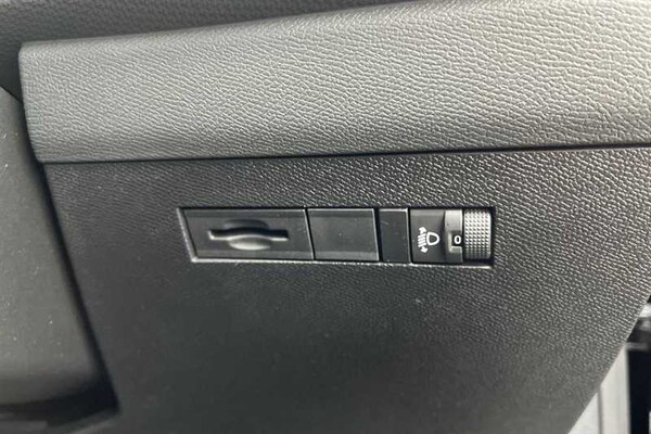 Used Vauxhall Astra 2024 for sale - 76261912: Photo 52