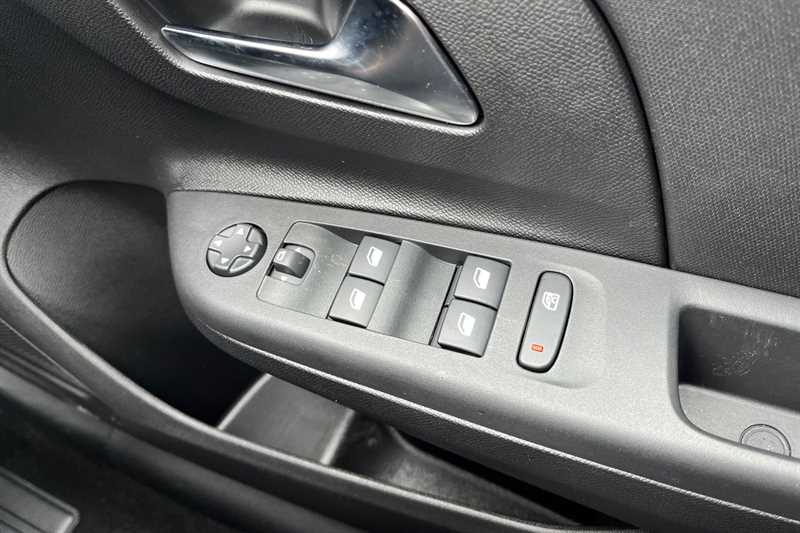 Used Vauxhall Corsa 2024 for sale - 77146632: Photo 16