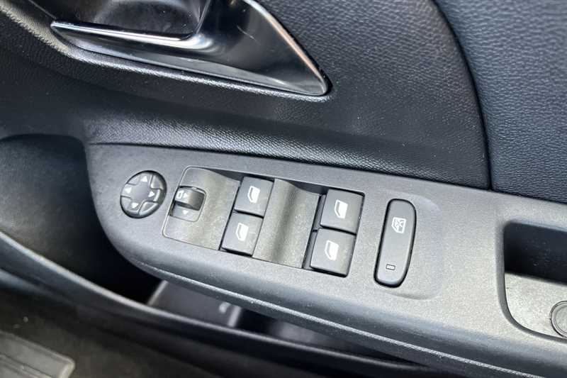 Used Vauxhall Corsa 2023 for sale - 76315864: Photo 16