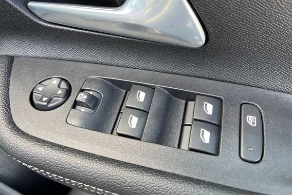 Used Vauxhall Mokka 2025 for sale - 76204459: Photo 16
