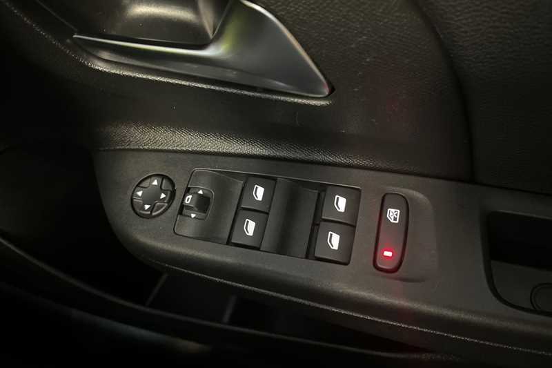 Used Vauxhall Corsa 2023 for sale - 77145961: Photo 16