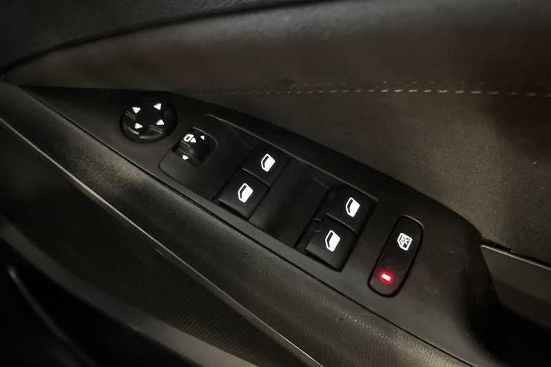 Used Vauxhall Crossland 2022 for sale - 77648326: Photo 16