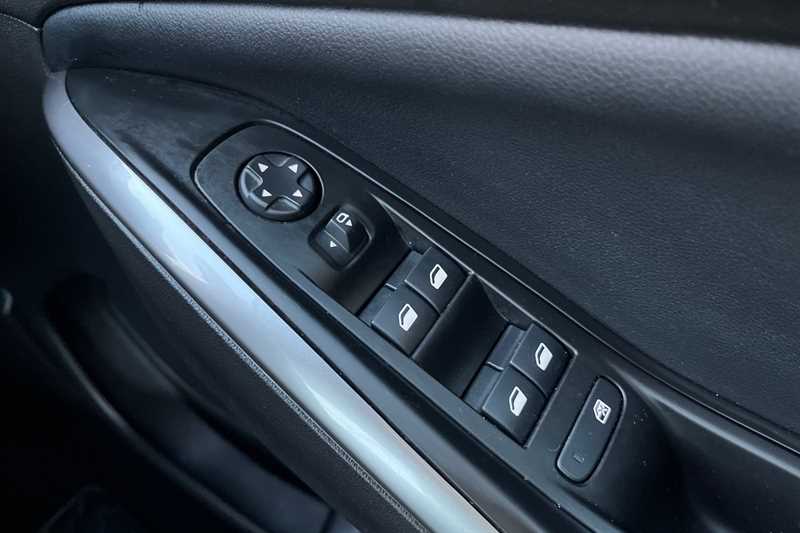 Used Vauxhall Crossland 2022 for sale - 76954616: Photo 16