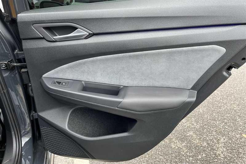 Used Volkswagen Golf 2020 for sale - 76420552: Photo 44