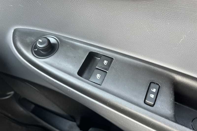 Used Vauxhall Viva 2016 for sale - 76487640: Photo 16