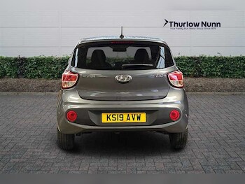 Used Hyundai i10 2019 for sale - 77333360: Photo