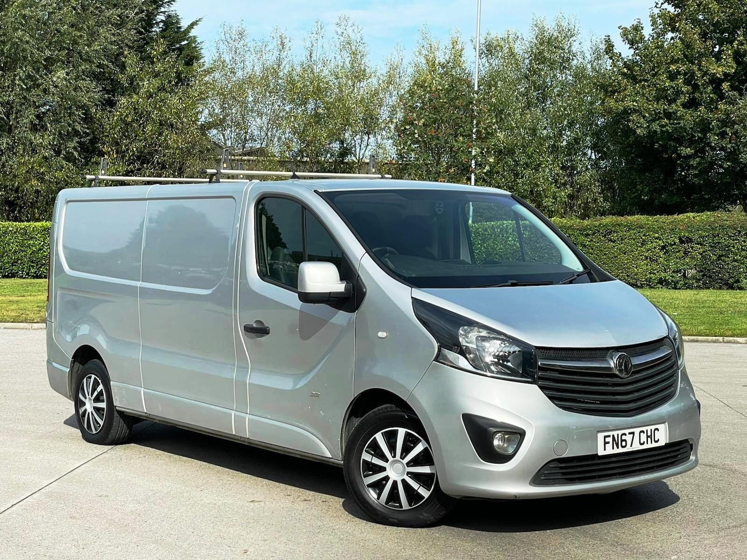 Used Vauxhall Vivaro 2017 for sale - 77386779: Photo 3
