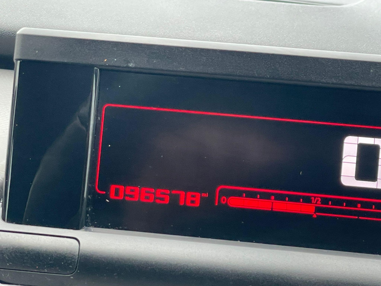 Used Citroen C4 Cactus 2016 for sale - 77455867: Photo 30