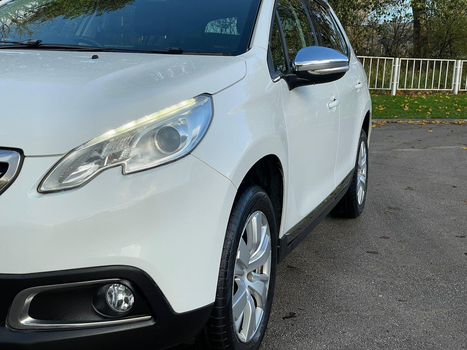Used Peugeot 2008 2014 for sale - 77386330: Photo 10