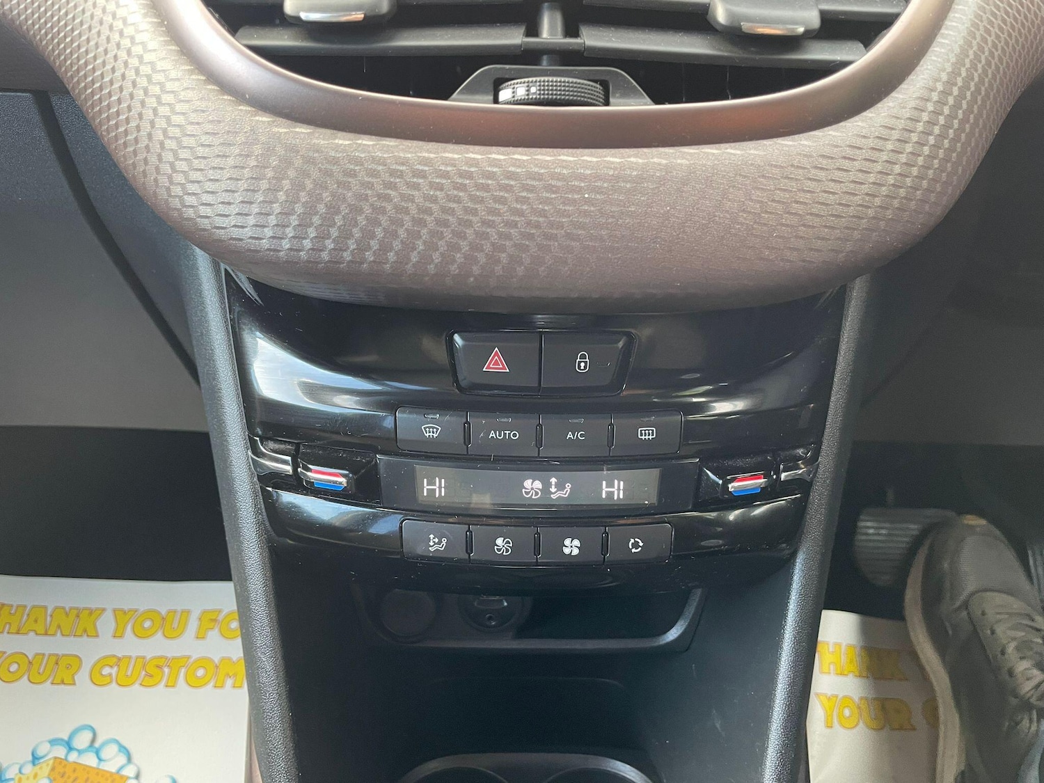 Used Peugeot 2008 2014 for sale - 77386330: Photo 22