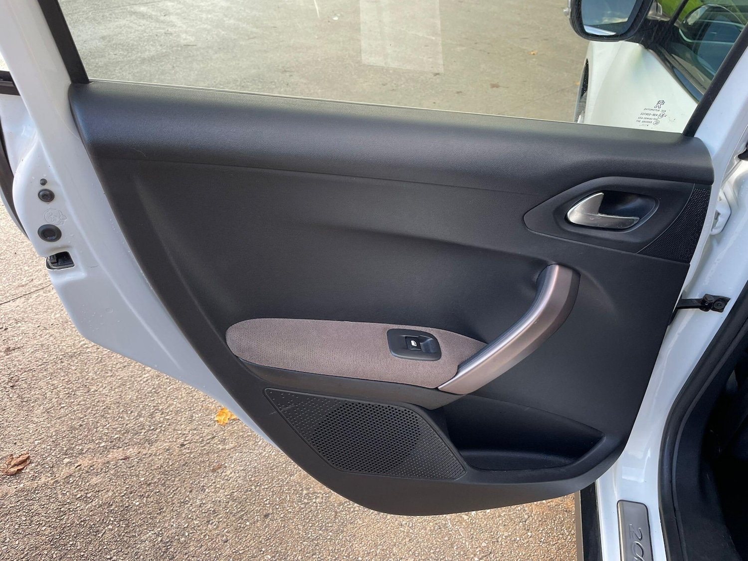 Used Peugeot 2008 2014 for sale - 77386330: Photo 26