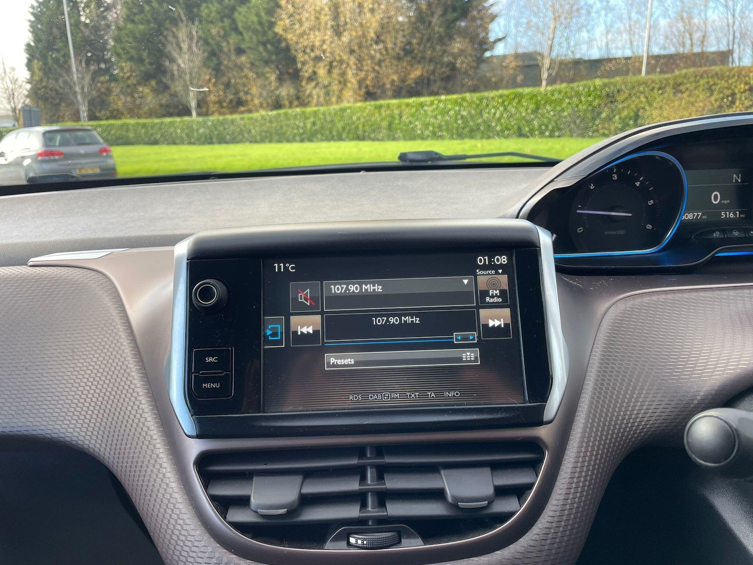 Used Peugeot 2008 2014 for sale - 77386330: Photo 32