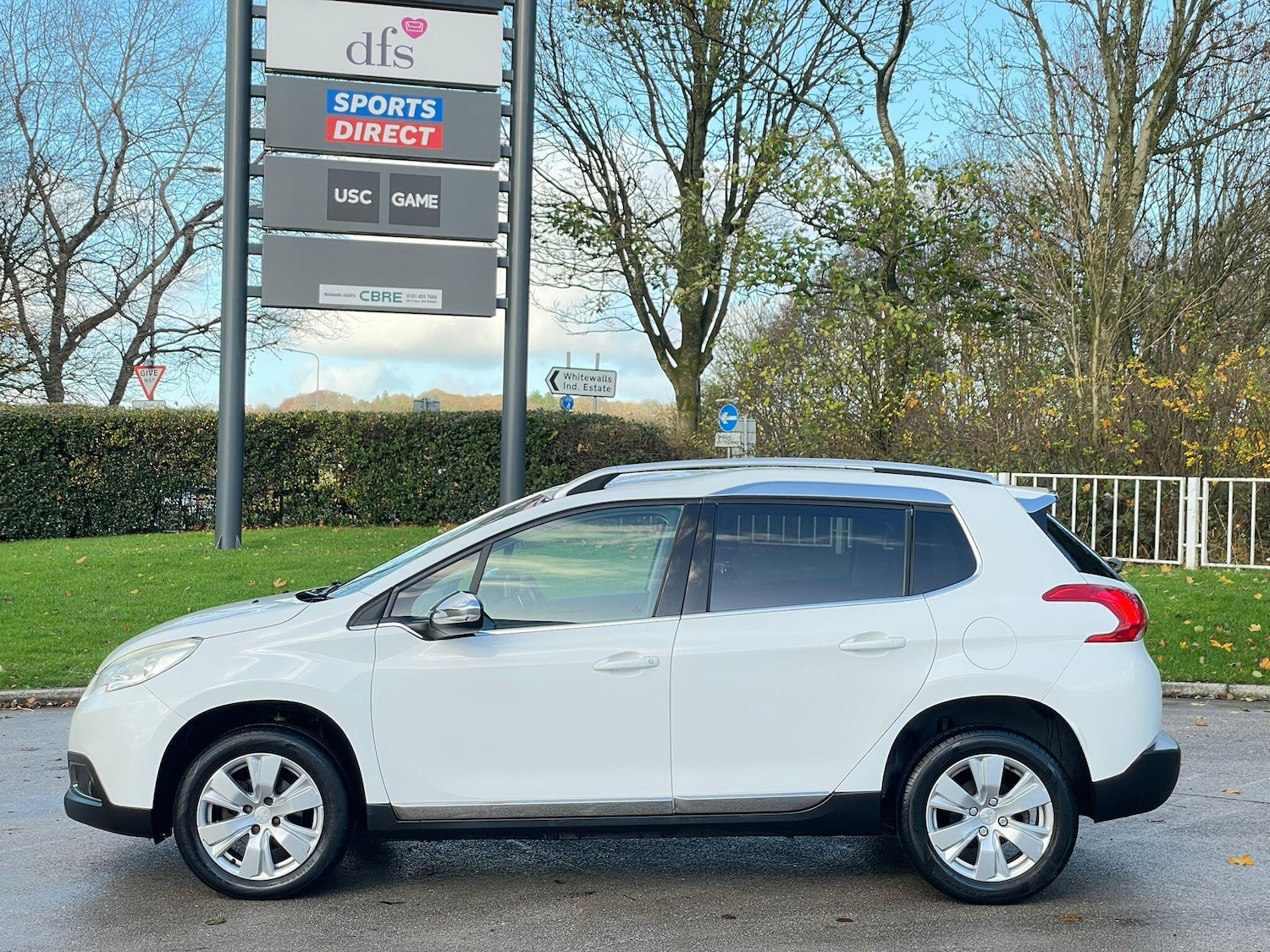 Used Peugeot 2008 2014 for sale - 77386330: Photo 4