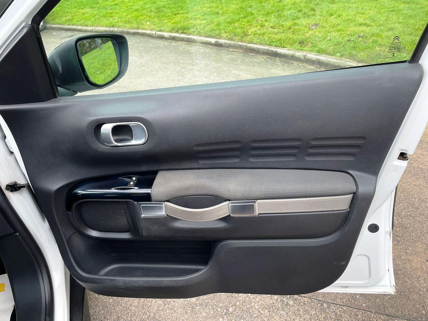 Used Citroen C4 Cactus 2017 for sale - 77386708: Photo 25