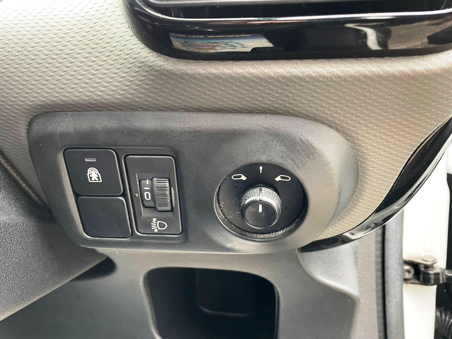 Used Citroen C4 Cactus 2017 for sale - 77386708: Photo 48