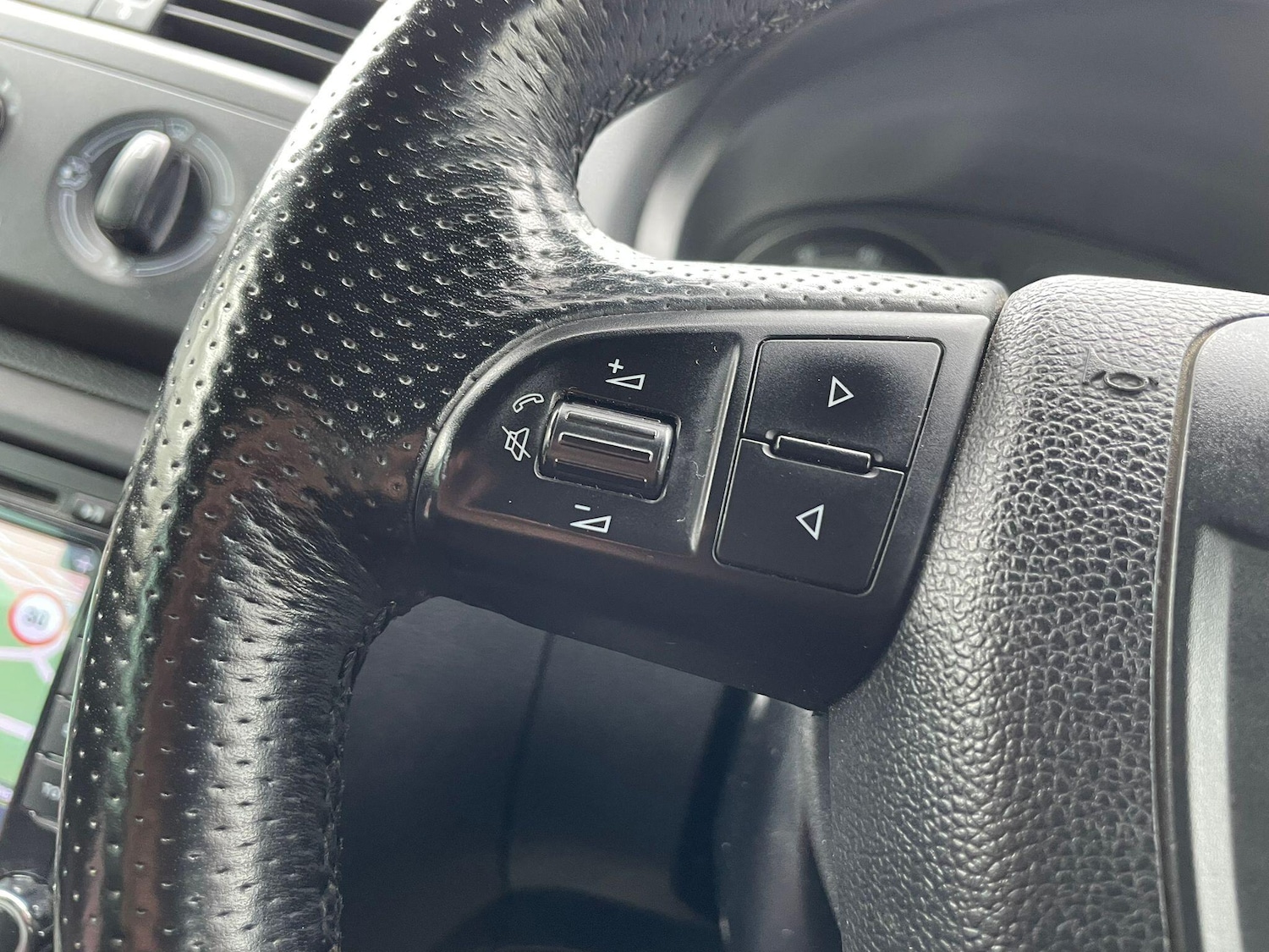 Used Skoda Fabia 2012 for sale - 77783186: Photo 39