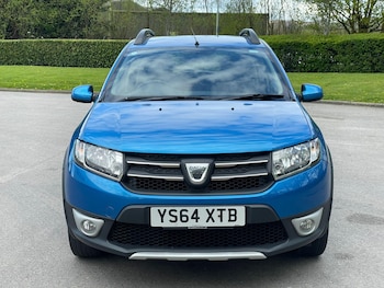 Used Dacia Sandero Stepway 2015 for sale - 78417237: Photo