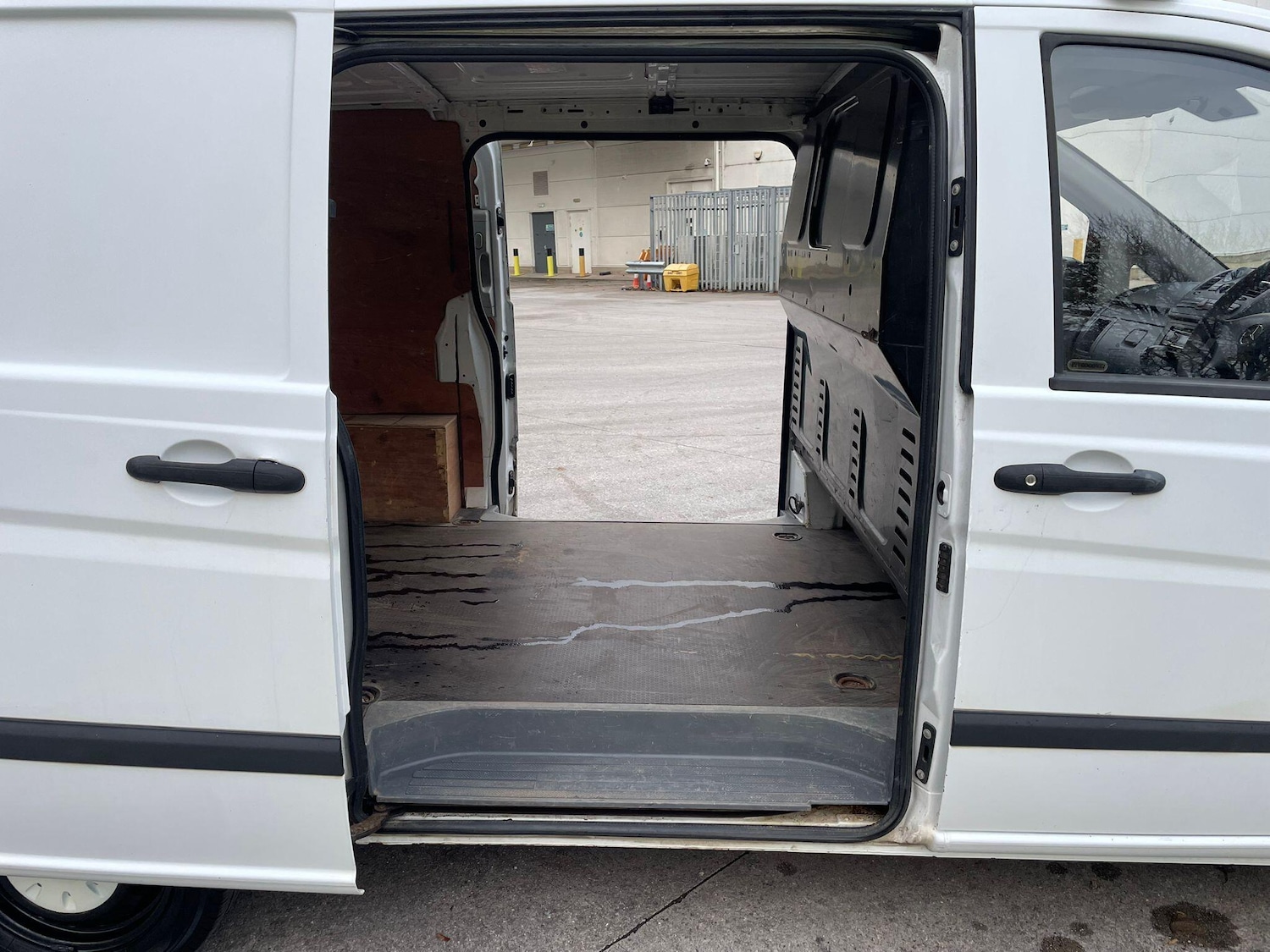 Used Mercedes-Benz Vito 2010 for sale - 77386816: Photo 18