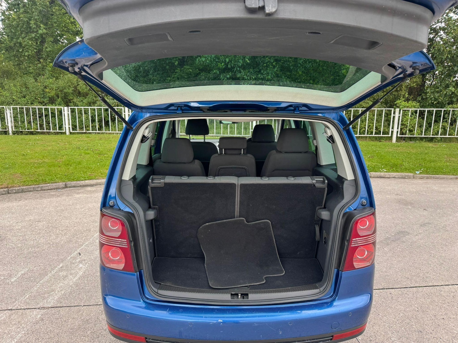 Used Volkswagen Touran for sale - 78007713: Photo 50