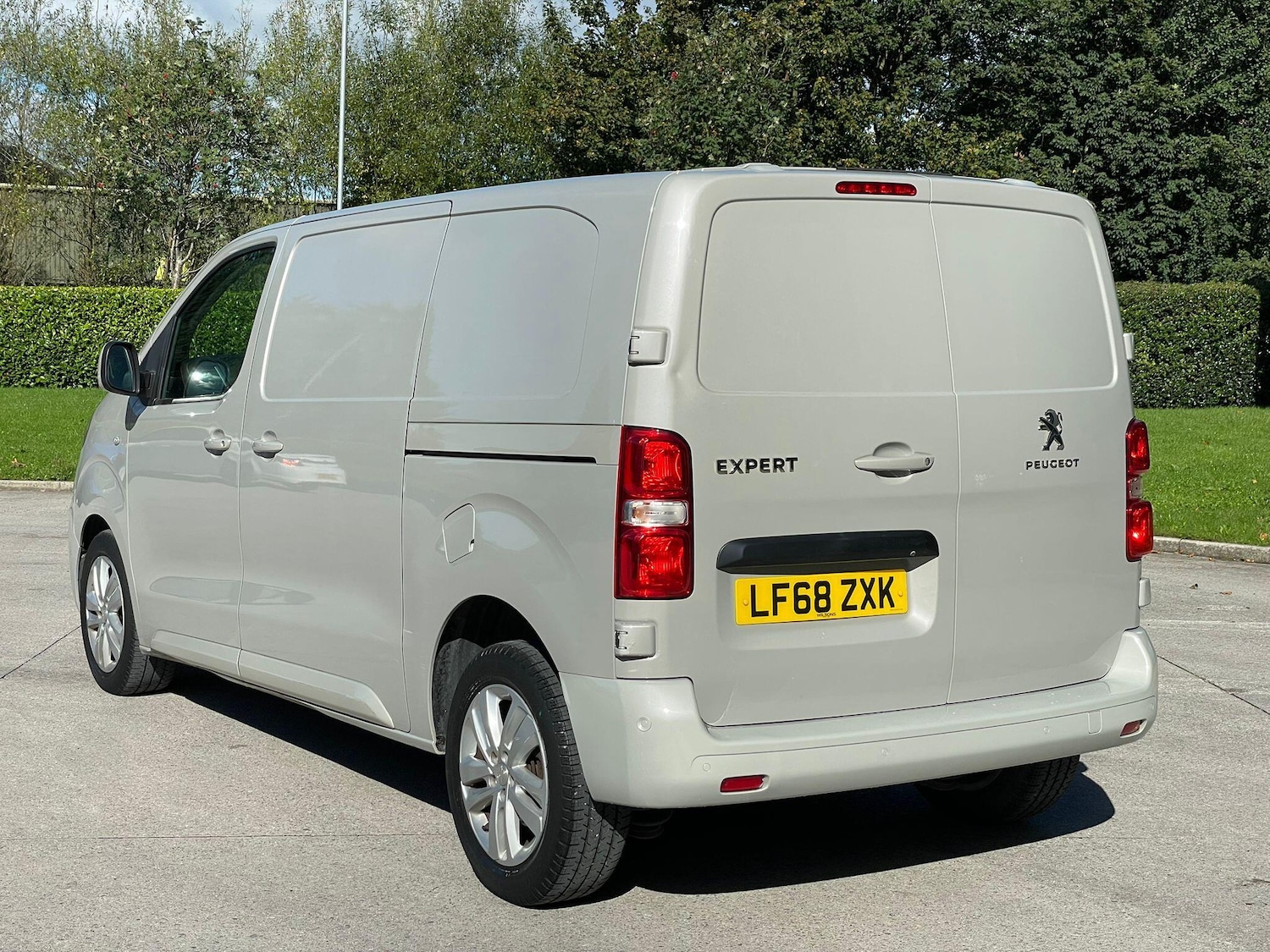 Used Peugeot Expert 2018 for sale - 77386740: Photo 5