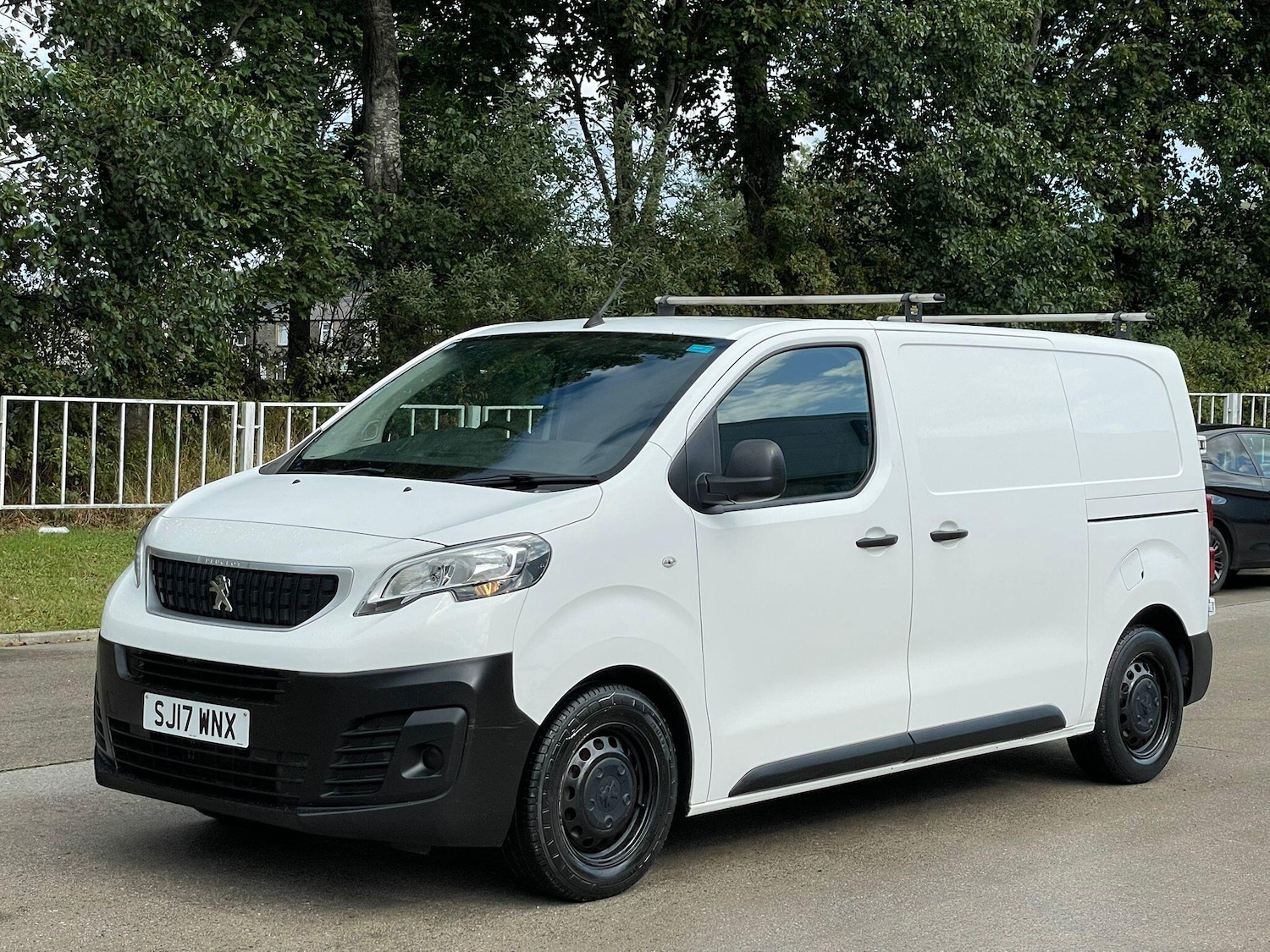 Used Peugeot Expert 2017 for sale - 77386727: Photo 4