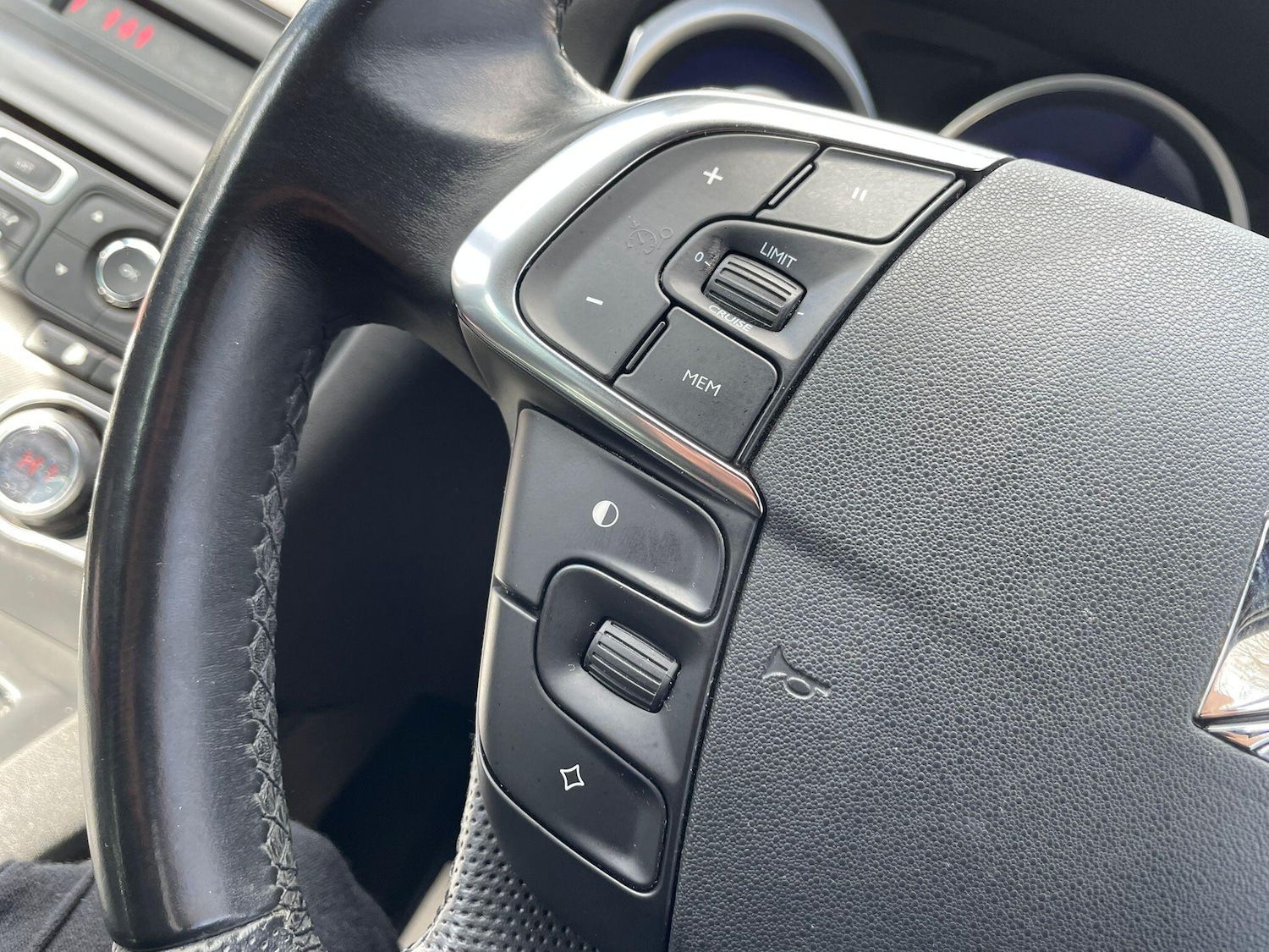 Used Citroen DS4 2014 for sale - 77898389: Photo 19